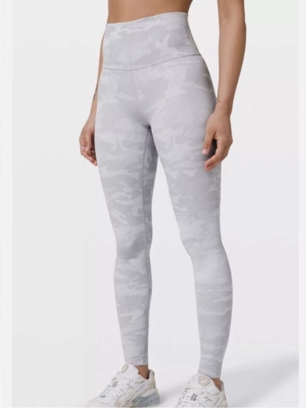 Lululemon Wunder Under in Incognito Camo Jacquard Alpine White Starlight